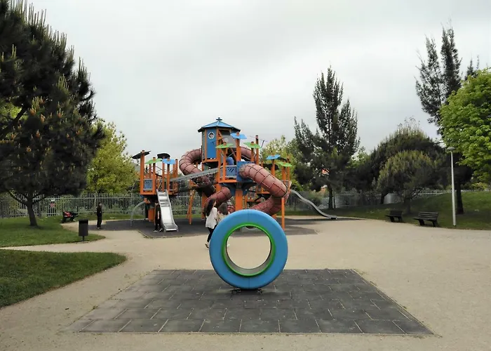 Covelo Park Apartman *